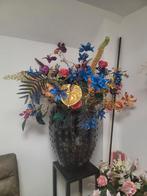 Stenen pot met zijden bloemen van het merk pot&vaas, Huis en Inrichting, Ophalen, Zo goed als nieuw