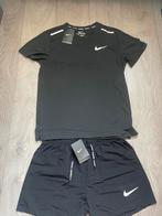 Nike set. Running/miller dri-fit, Ophalen of Verzenden, Nieuw, Maat 52/54 (L)