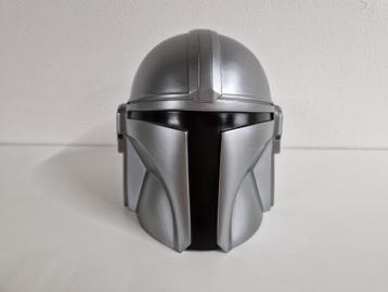 Mandalorian Helm Spaarpot New. beschikbaar voor biedingen