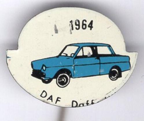 1964 DAF Daffodill lichtblauw op blik auto speldje ( A_209 ), Verzamelen, Speldjes, Pins en Buttons, Zo goed als nieuw, Speldje of Pin