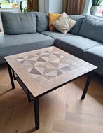 Salontafel: stevige houten tafel met zwarte metalen poten, Huis en Inrichting, Tafels | Salontafels, 50 tot 100 cm, Minder dan 50 cm