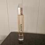 XL parfum fles dummy Burberry Body, Ophalen of Verzenden, Gebruikt, Parfumfles, Gevuld