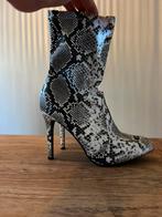 Slangenprint hakken / laarsjes, Joanne’s store, Zwart, Ophalen of Verzenden, Zo goed als nieuw