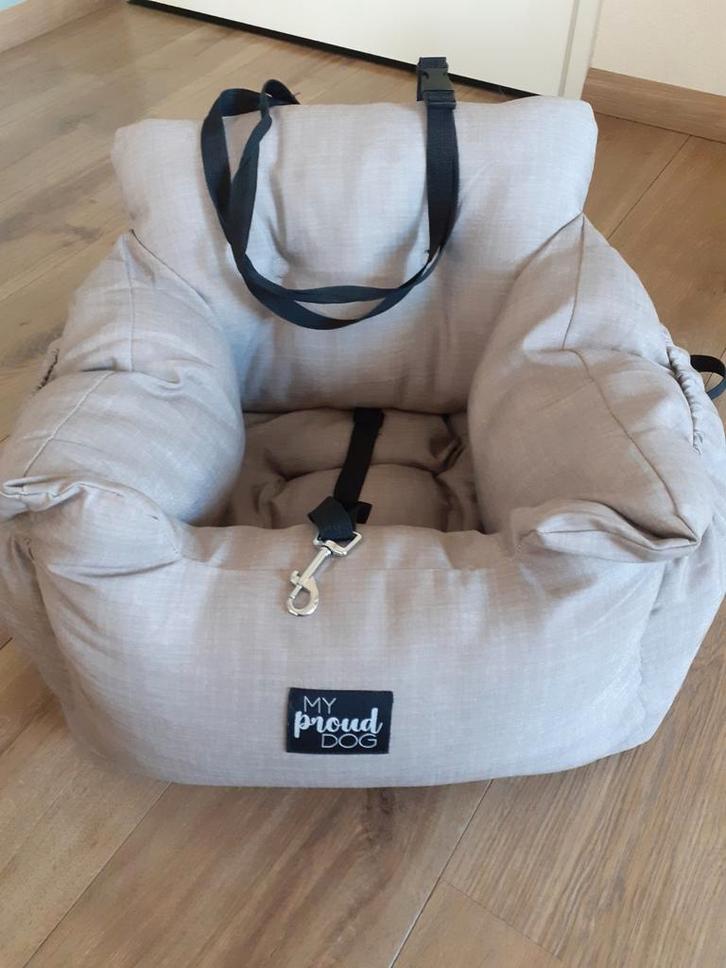 Autostoel voor de kleine Hond, Dieren en Toebehoren, Honden-accessoires, Zo goed als nieuw, Ophalen