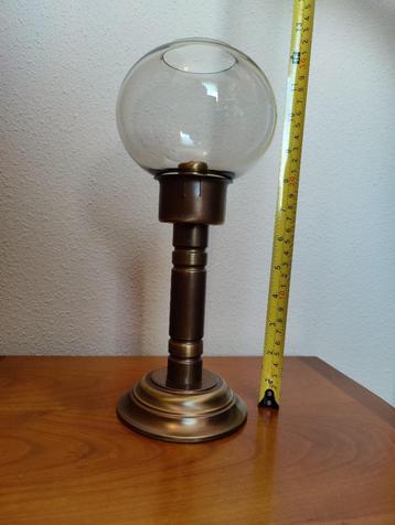 Vintage windlicht van brons beschikbaar voor biedingen