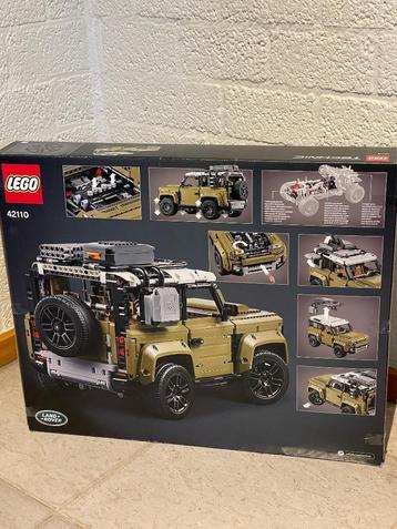 Lego DEFENDER  :  42110 beschikbaar voor biedingen