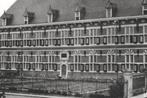 987304 Buren Koninklijk Weeshuis 1965  Gelopen met postzegel, Verzamelen, Ansichtkaarten | Nederland, Ophalen of Verzenden, 1960 tot 1980
