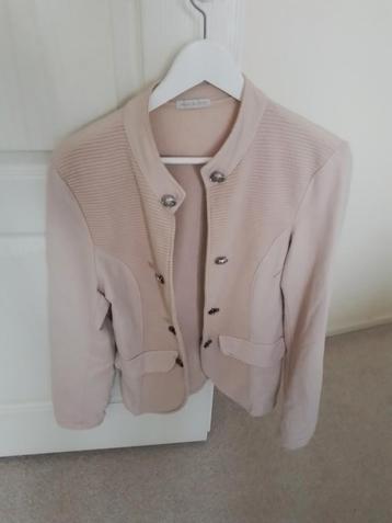 roze jasje met sierknopen maat M, 95 % katoen.  beschikbaar voor biedingen