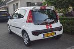 Peugeot 107 1.0 12V 68pk Sublime 5-deurs NAP Zeer nette Auto, Voorwielaandrijving, Gebruikt, 4 stoelen, Origineel Nederlands