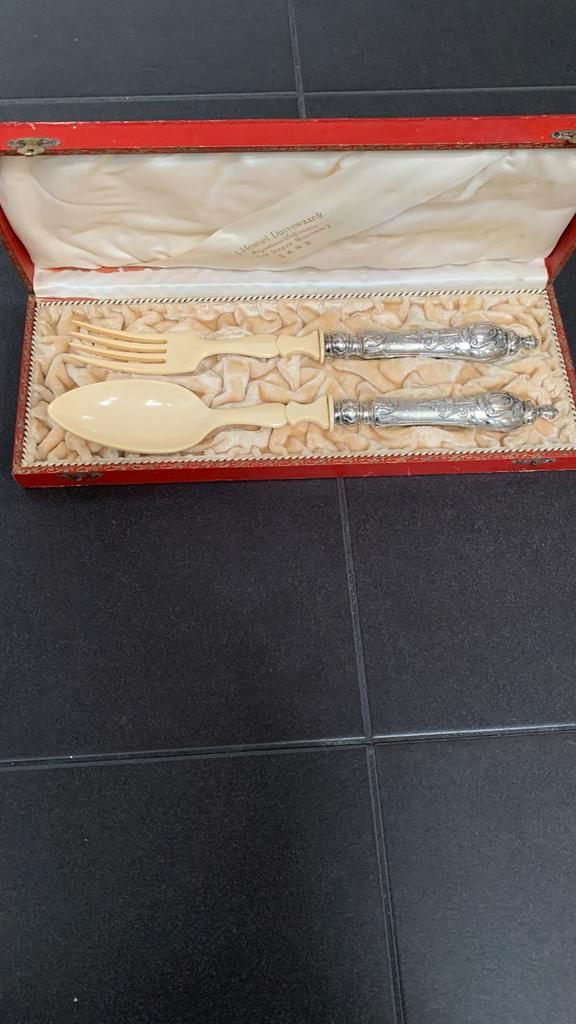 Antiek zilveren slacouvert in originele doos, Antiek en Kunst, Antiek | Goud en Zilver, Zilver, Ophalen of Verzenden