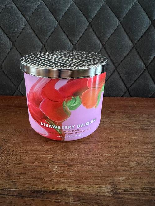 *NIEUW* diverse ZOMER 3-wick kaarsen van Bath & Body Works, Huis en Inrichting, Woonaccessoires | Kandelaars en Kaarsen, Nieuw