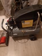 Gewoon op 250euro, Doe-het-zelf en Verbouw, Compressors, Minder dan 25 liter, Ophalen of Verzenden, Zo goed als nieuw, Minder dan 200 liter/min