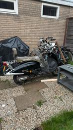 Gratis snorfiets/brommer weg!, Fietsen en Brommers, Fietsen | Bakfietsen, Ophalen of Verzenden, Zo goed als nieuw, 1 kind