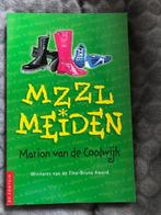 Leesboek Mzzl meiden van Marion van de Coolwijk, Boeken, Ophalen of Verzenden, Zo goed als nieuw, Marion van de Coolwijk