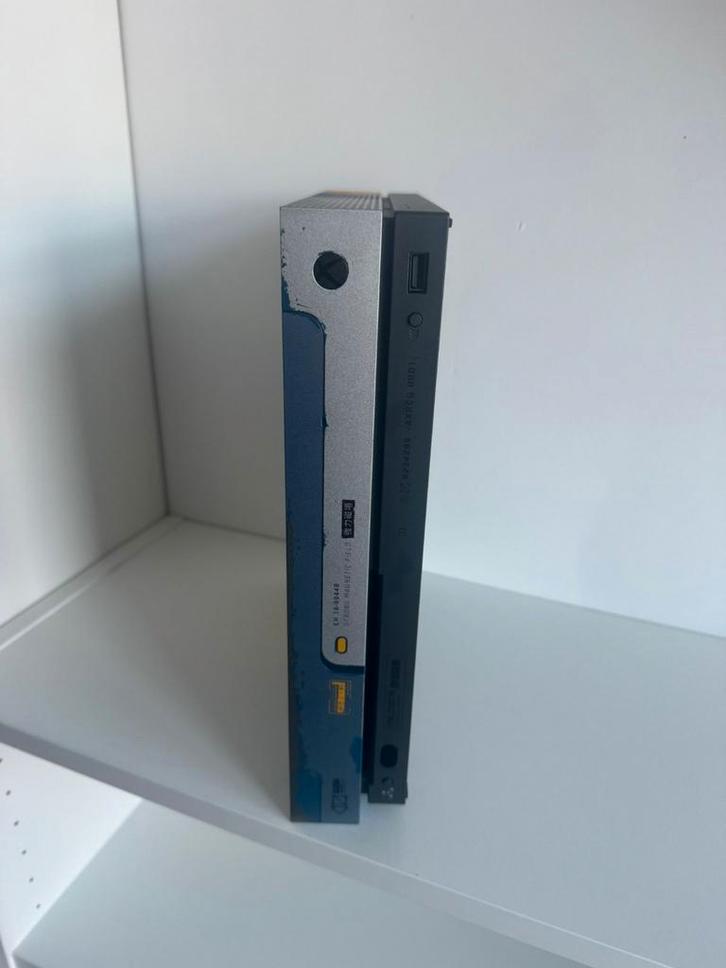 Xbox One X Cyberpunk 2077 Editie - Als Nieuw, Spelcomputers en Games, Spelcomputers | Xbox 360, Zo goed als nieuw, Met 1 controller