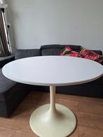 Round Table, Huis en Inrichting, Tafels | Eettafels, Ophalen of Verzenden, Gebruikt, Rechthoekig