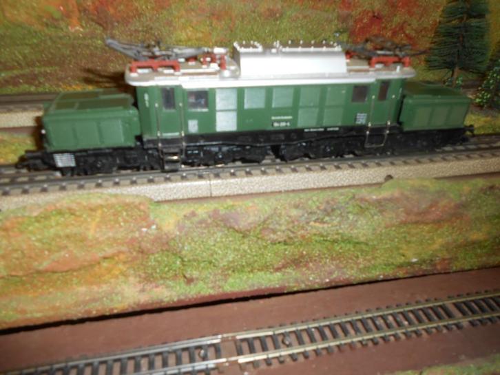 Märklin 3022 de Br 194, E loc, Duitse krokodil van de DB, Hobby en Vrije tijd, Modeltreinen | H0, Zo goed als nieuw, Locomotief