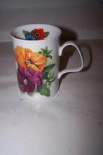 Mooie porseleinen beker Spring Flowers -Roy Kirkham., Huis en Inrichting, Keuken | Servies, Nieuw, Ophalen of Verzenden, Overige stijlen