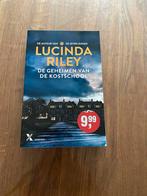 Lucinda Riley - De geheimen van de kostschool, Ophalen of Verzenden, Zo goed als nieuw, Lucinda Riley