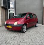 Renault Twingo 1.2 55KW Auth E3 2004 Rood, Voorwielaandrijving, 4 cilinders, 4 stoelen, Origineel Nederlands