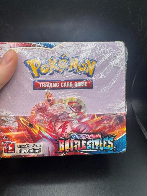 Pokemon battle styles boosterbox compleet sealed, Hobby en Vrije tijd, Verzamelkaartspellen | Pokémon, Zo goed als nieuw, Boosterbox