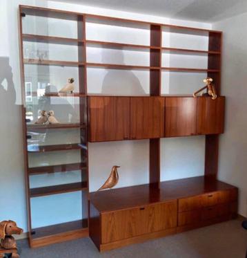 Vintage 60-70s Freestanding Wall Unit Rosewood beschikbaar voor biedingen