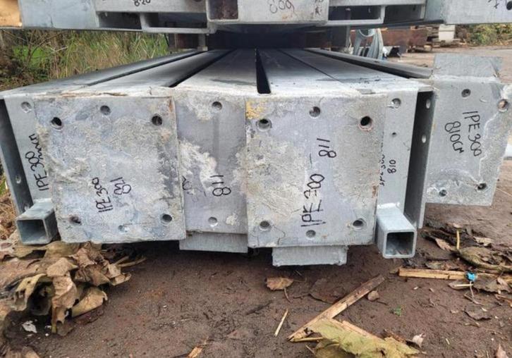 54 - Metalen staanders, gegalvaniseerd, HEA, UNP, IPE, Doe-het-zelf en Verbouw, IJzerwaren en Bevestigingsmiddelen, Gebruikt, Overige typen