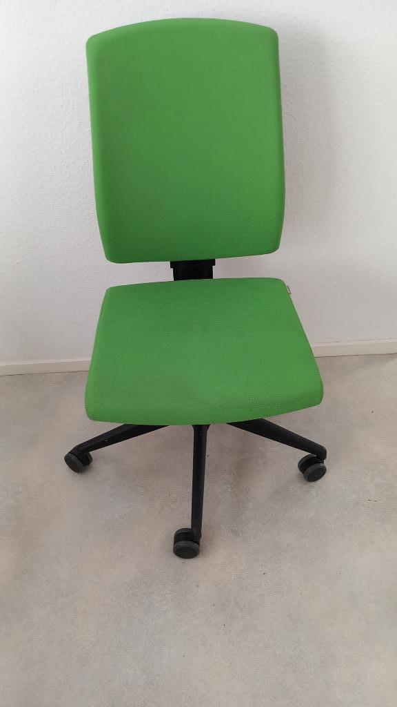 Degelijke bureaustoel, zo goed als nieuw, groen, Huis en Inrichting, Bureaustoelen, Zo goed als nieuw, Bureaustoel, Groen, Ergonomisch