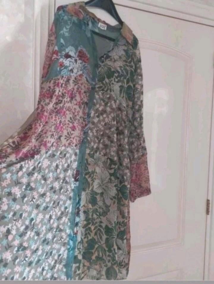 Mooi jurkje maat 40 is als nieuw, Kleding | Dames, Jurken, Zo goed als nieuw, Maat 38/40 (M), Zwart, Onder de knie, Ophalen of Verzenden