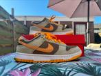 NIKE DUNK LOW DUSTY OLIVE maat 38 unisex, Kleding | Heren, Schoenen, Overige kleuren, Nieuw, Ophalen of Verzenden, Sneakers of Gympen