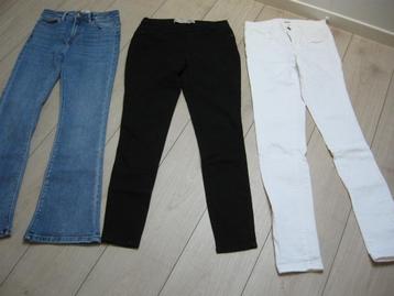 2 leuke dames tiener broeken m 36 samen €10.00Zeg maar nw. beschikbaar voor biedingen