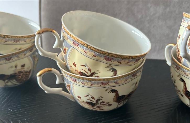 Servies met Pauwenmotief, Huis en Inrichting, Keuken | Servies, Zo goed als nieuw, Compleet servies, Overige stijlen, Keramiek