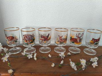 Vintage glazen met wilde dieren beschikbaar voor biedingen