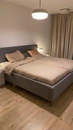 Gestoffeerd bed KARELIA - 200x200 Emperor size, Huis en Inrichting, Slaapkamer | Boxsprings, Ophalen, Zwart, Tweepersoons, Zo goed als nieuw