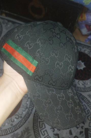 Gucci pet  zwart orginal. beschikbaar voor biedingen