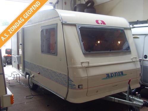 Adria Unica B 462 PH met Mover, Voortent en een Luifel, Caravans en Kamperen, Caravans, Bedrijf, tot en met 4, 750 - 1000 kg, Treinzit