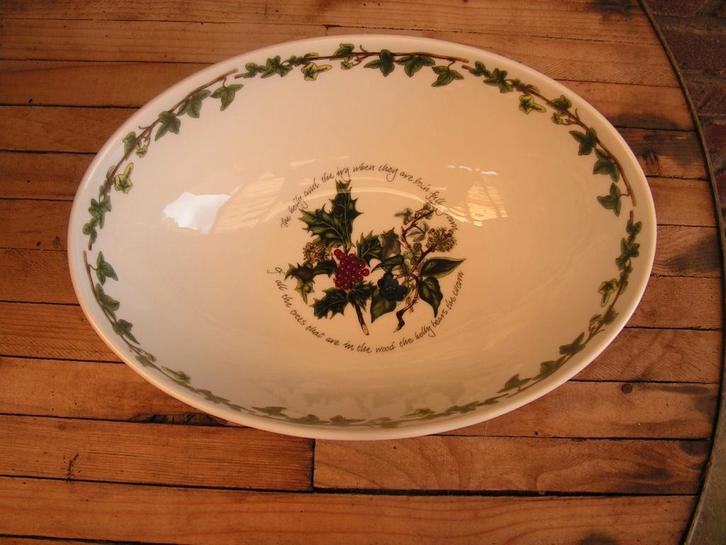 PORTMEIRION HOLYY AND IVY OVALE KOM, Huis en Inrichting, Keuken | Servies, Nieuw, Kom(men), Overige stijlen, Porselein, Ophalen of Verzenden