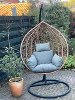 Ei vormige hang relax stoel, Huis en Inrichting, Stoelen, Gebruikt, Ophalen of Verzenden, Hippe lekkere natuurlijke stoel, Riet of Rotan