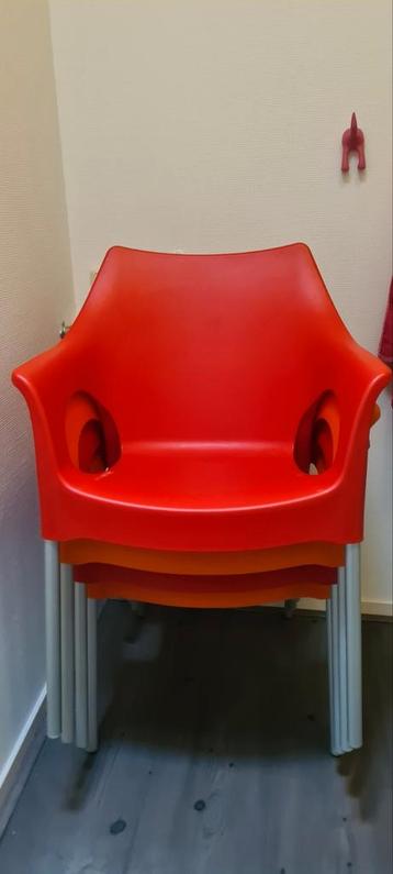 4 stapelbare Scab Ola tuinstoelen  beschikbaar voor biedingen