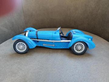Speelgoedauto Burago Bugatti 1:18 beschikbaar voor biedingen