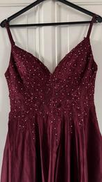 Elegante bordeauxrode galajurk van JJ House, Kleding | Dames, Maat 38/40 (M), Galajurk, Ophalen of Verzenden, Zo goed als nieuw