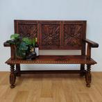 Antieke, vintage walnoot houten kerkbank, halbank, bank, Antiek en Kunst, Antiek | Meubels | Stoelen en Banken, Ophalen of Verzenden