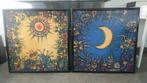 2-tal schilderijen, zon en maan, Huis en Inrichting, Woonaccessoires | Schilderijen, Tekeningen en Foto's, Ophalen, Gebruikt, 50 tot 75 cm