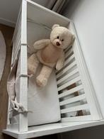 Ledikant en commode babykamer, Kinderen en Baby's, Kinderkamer | Complete kinderkamers, Ophalen, Zo goed als nieuw, Jongetje of Meisje