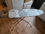 Strijkplank met bloemmotief, Witgoed en Apparatuur, Strijkijzers en Strijkplanken, Ophalen, Zo goed als nieuw