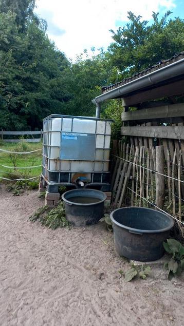 Ibc container 1000 liter met kraantje beschikbaar voor biedingen