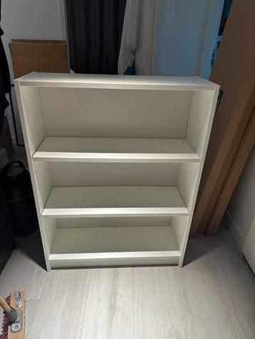 Ikea billy kast beschikbaar voor biedingen