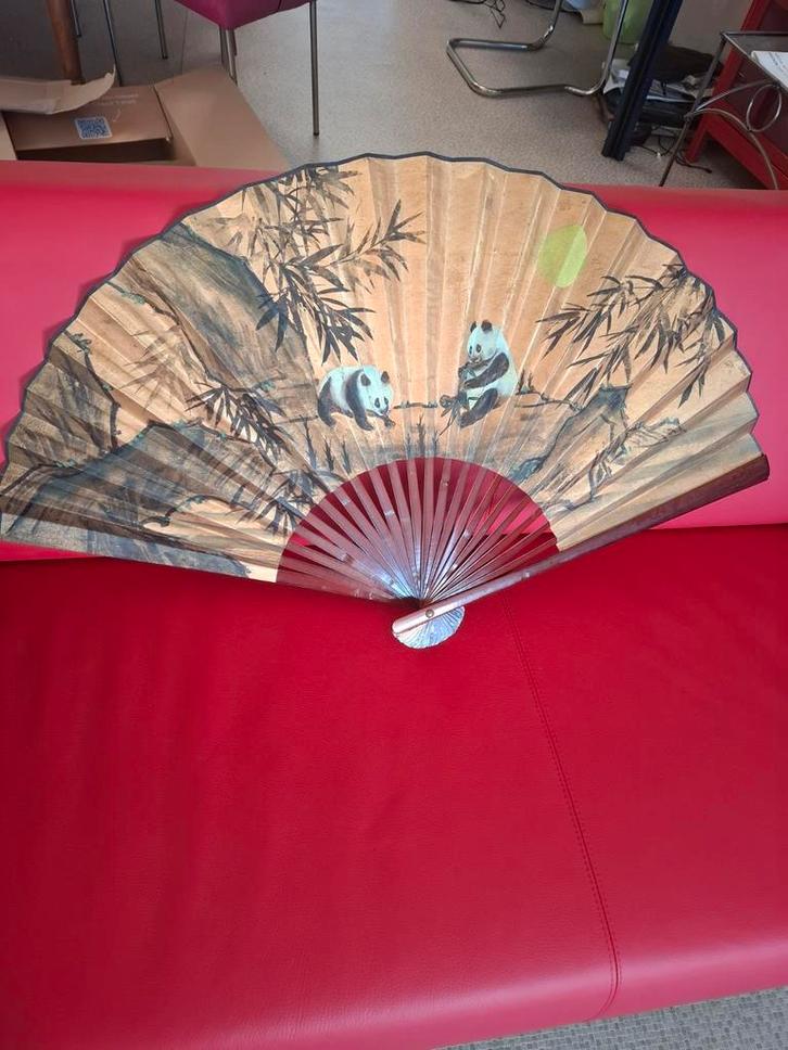 Vintage gouden Chinese waaier, Huis en Inrichting, Woonaccessoires | Wanddecoraties, Ophalen of Verzenden