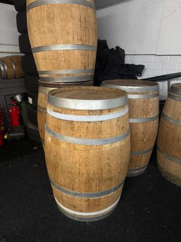 Wijnvaten partij beschikbaar voor biedingen