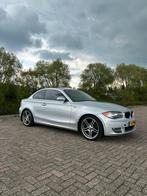 BMW 128I Coupé High Executive - BMW E82 - Nette staat, 1-Serie, Achterwielaandrijving, 74 €/maand, Zwart